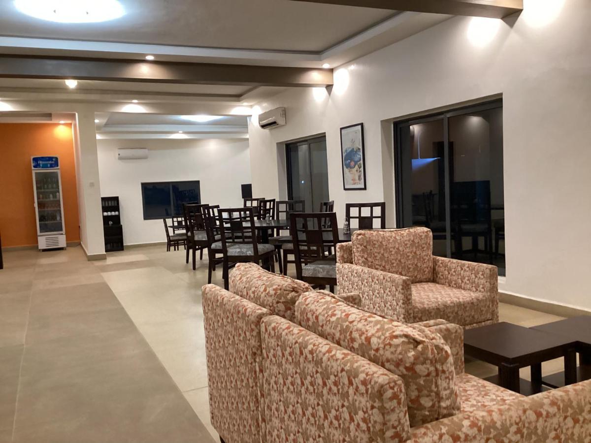 Adis Hotels Prime 伊巴丹 外观 照片